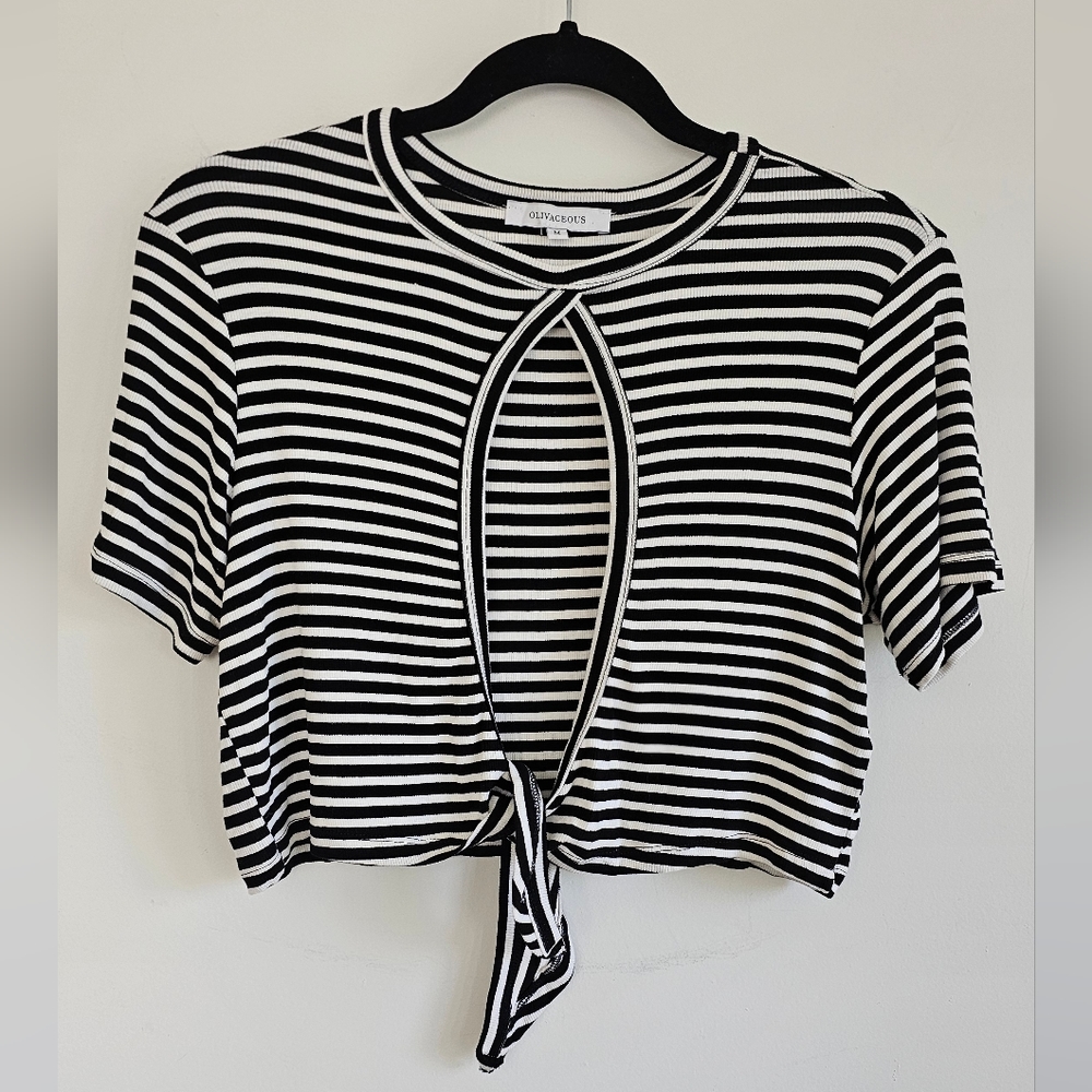 NWOT Olivaceous Black White Stripe Keyhole Crop Top